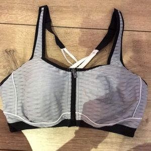 Victoria’s Secret Sports Bra 36DD